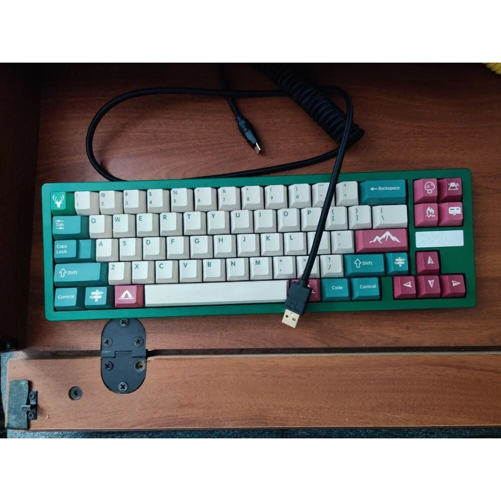 Wuque Studios x Ikki 68 Aurora R2 x Camping green mechanical keyboard BUILT